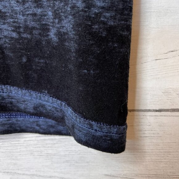 Pink Floyd T-Shirt Mens Size Large The Dark Side of the Moon Navy Band Music - Picture 5 of 15